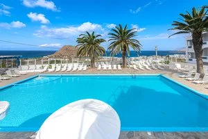HOTEL BLUU BAHARI – Arkasa