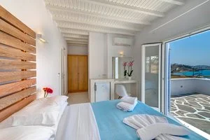 MAKIS PLACE HOTEL – Tourlos