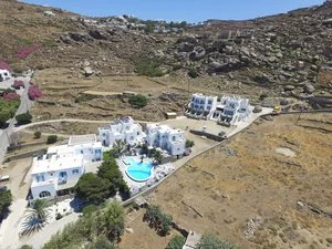 MAKIS PLACE HOTEL – Tourlos