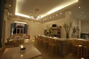 MAKIS PLACE HOTEL – Tourlos