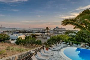 MAKIS PLACE HOTEL – Tourlos