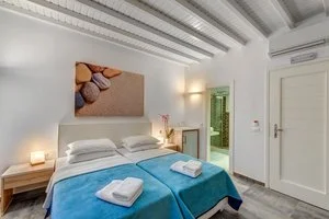 MAKIS PLACE HOTEL – Tourlos