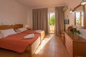 HOTEL KAVROS BEACH – Paralia Kourna