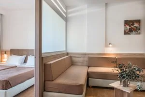 HOTEL GERONA MARE – Gerani