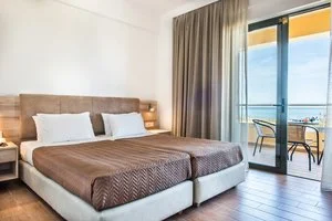 HOTEL GERONA MARE – Gerani