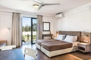 HOTEL GERONA MARE – Gerani