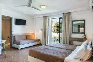 HOTEL GERONA MARE – Gerani