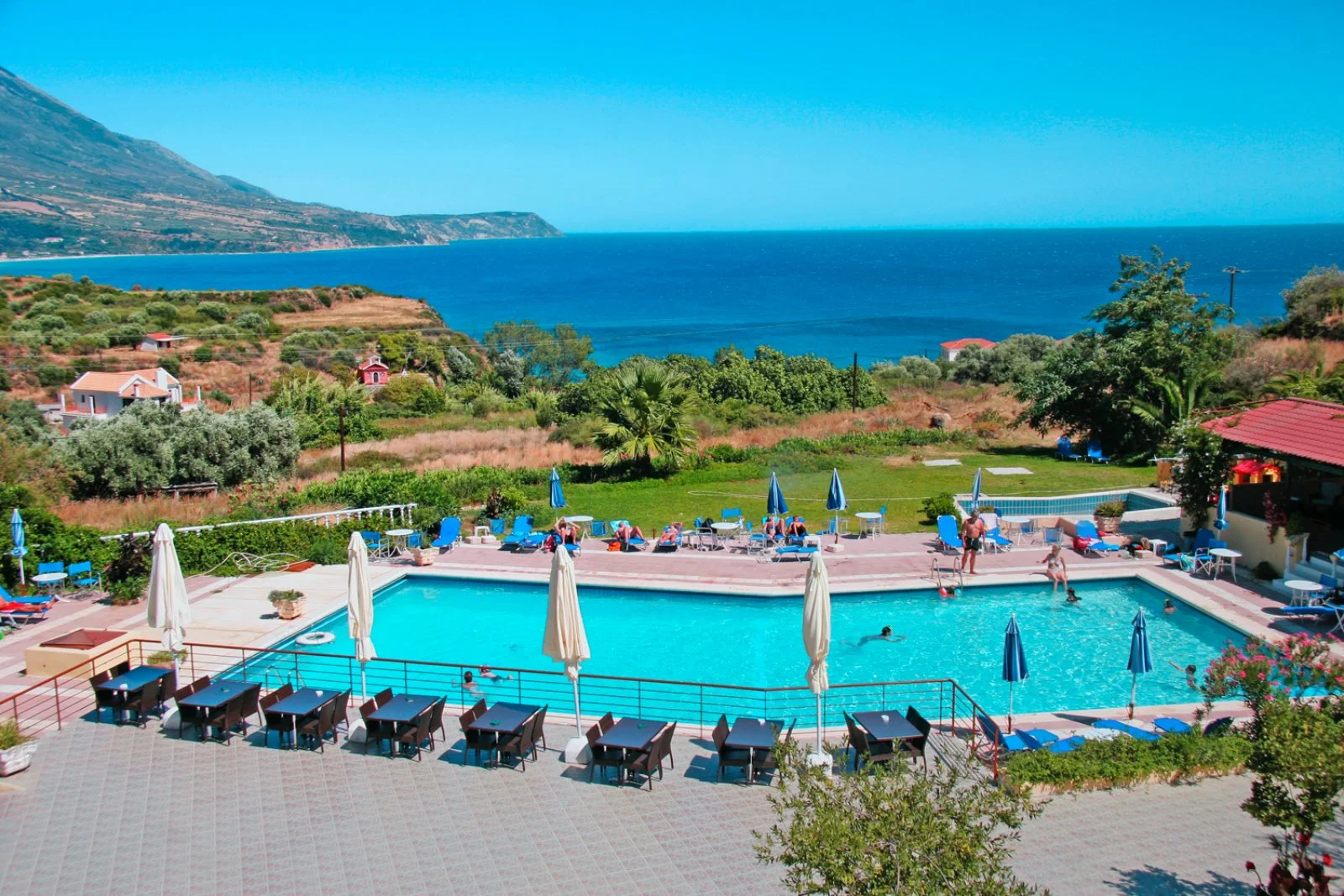 Karavados Beach Hotel & Bungal 