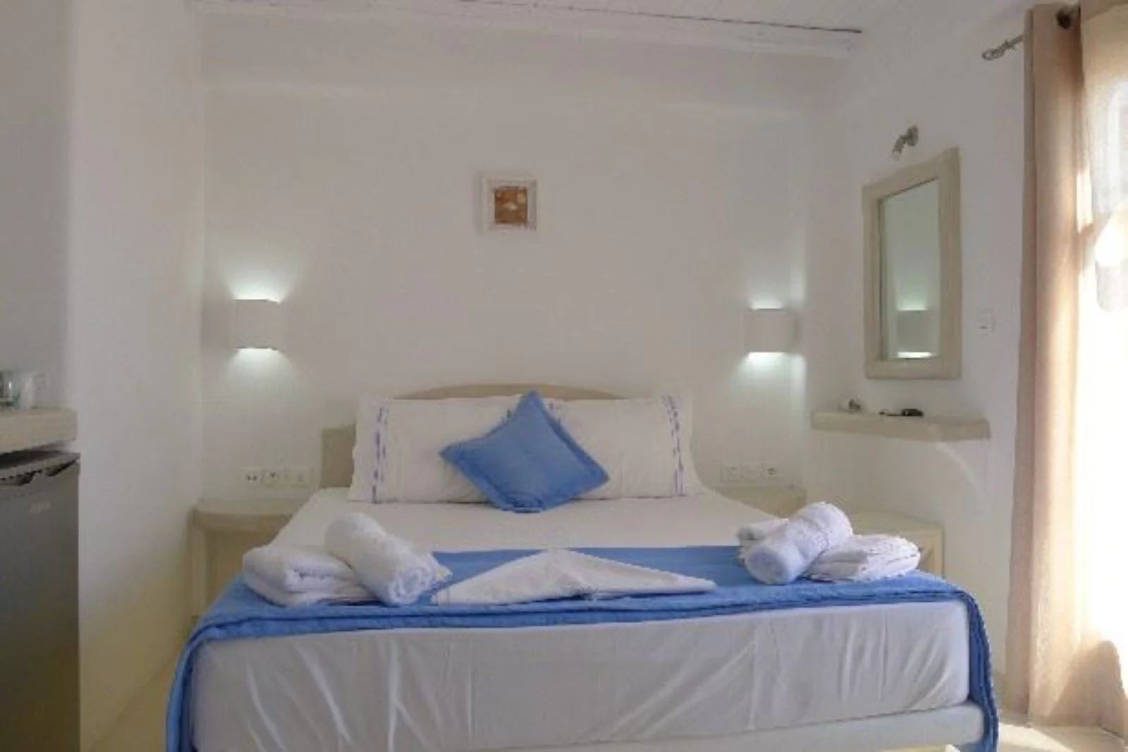 Maikro Parisi Studios 