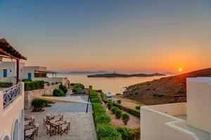 HOTEL SUNRISE BEACH SUITES – Ermopoli