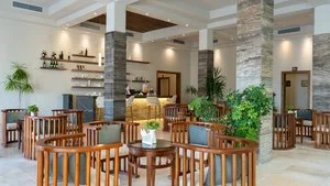 Lobby bar