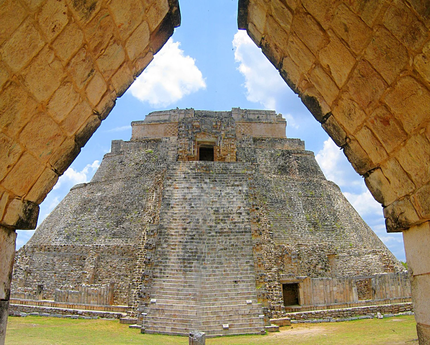 Campeche - Uxmal - Becal - Chichen Itza