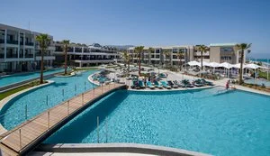 AMIRA LUXURY RESORT & SPA – Adelianos Kampos
