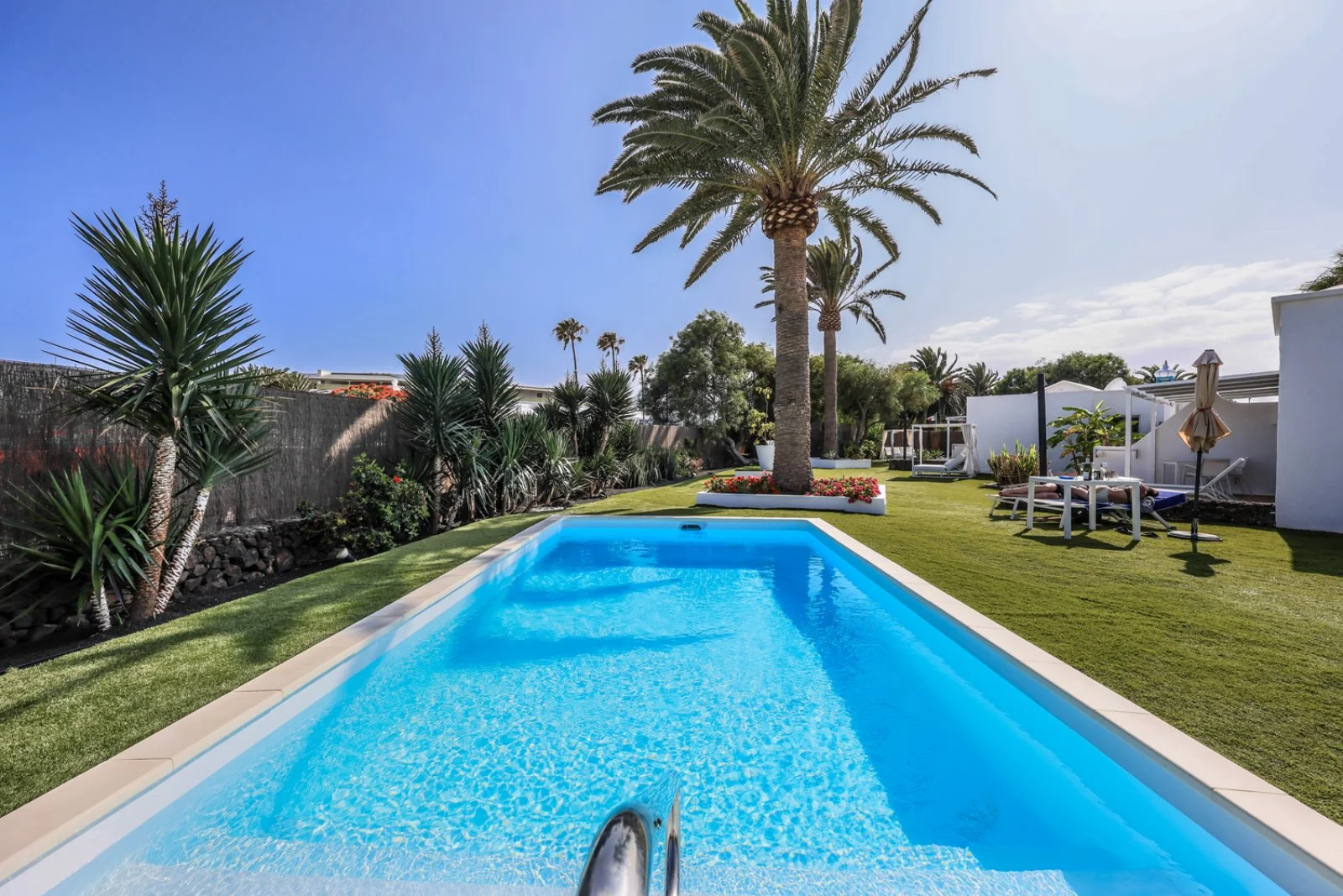 Villas New Lanzasuites 