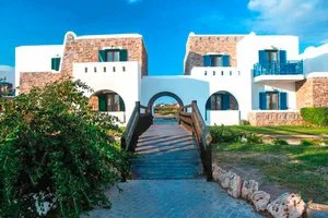PLAZA BEACH – Nasso