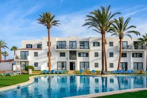 APPARTAMENTI VIBRA BLANC COTTAGE – sa Caleta