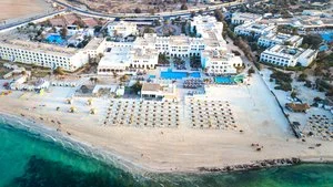 YATI BEACH RESORT – Medenina
