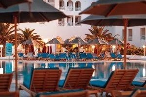 YATI BEACH RESORT – Medenina