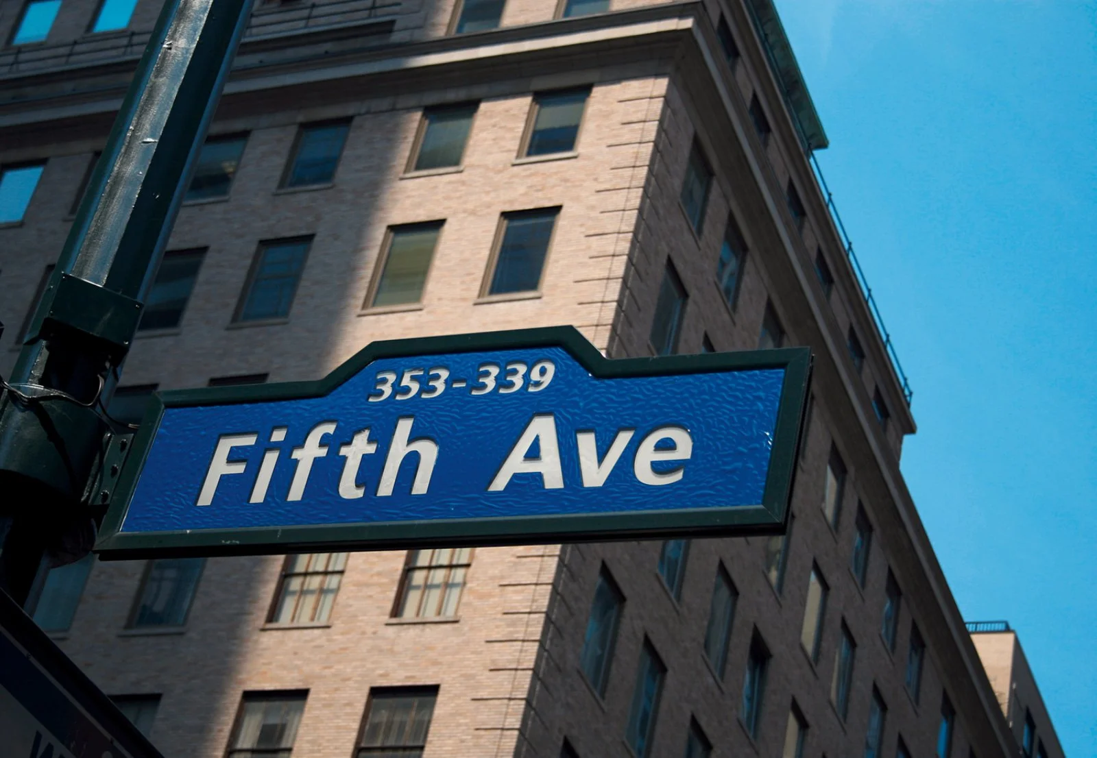 Voyager New York Extended 