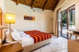Bungalow piscina condivisa
