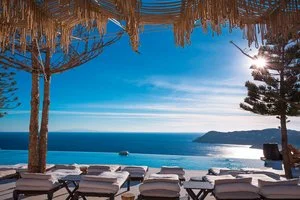 MYCONIAN UTOPIA – Mykonos