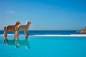 ROYAL MYCONIAN – Mykonos