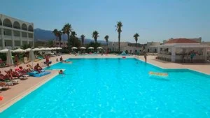 HOTEL AEOLOS BEACH – Coo