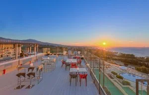 Red Sky bar