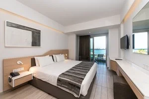 EVALENA BEACH HOTEL – Cipro