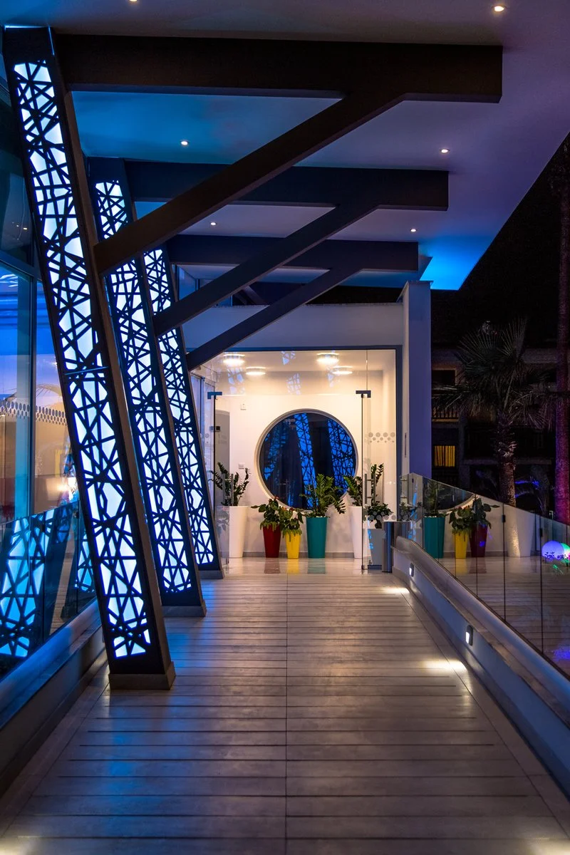 Hotel Nicholas Color 