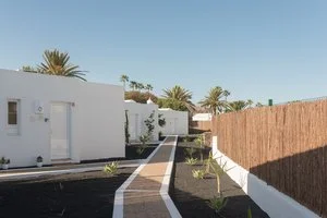 VILLAS NEW LANZASUITES – Yaiza