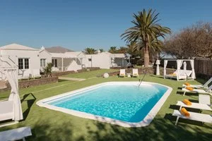 VILLAS NEW LANZASUITES – Yaiza