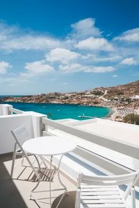 SUPER PARADISE SUITES – Mykonos