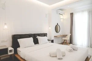 SUPER PARADISE SUITES – Mykonos