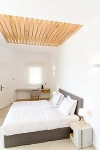 SUPER PARADISE SUITES – Mykonos