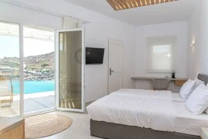 SUPER PARADISE SUITES – Mykonos