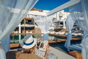 HOTEL PENELOPE VILLAGE BY MR AND MRS WHITE – Ano mera
