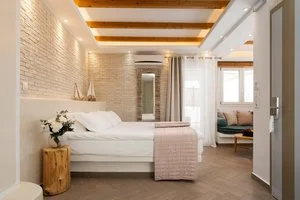 POLIS OF NAXOS BOUTIQUE – Naxos