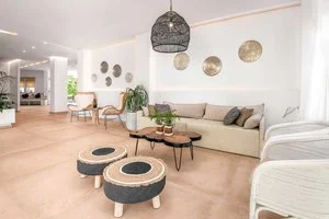 HOTEL ELVITA – Lindo