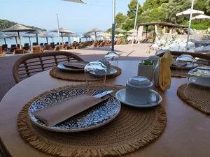 BLUE GREEN BAY HOTEL – Panormos