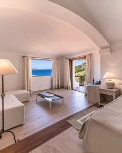 HOTEL LA BISACCIA – Baja Sardinia