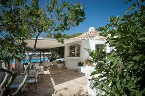 HOTEL LA BISACCIA – Baja Sardinia