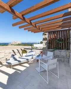 GRAND RELAIS DEI NURAGHI – Baja Sardinia