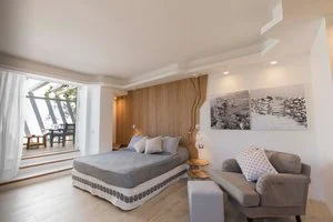 GRAND RELAIS DEI NURAGHI – Baja Sardinia