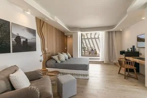 GRAND RELAIS DEI NURAGHI – Baja Sardinia