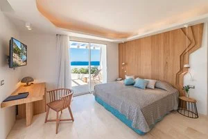 GRAND RELAIS DEI NURAGHI – Baja Sardinia