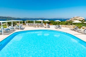 GRAND RELAIS DEI NURAGHI – Baja Sardinia