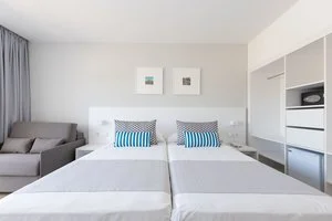 BLUE SEA COSTA BASTIAN – Teguise