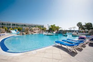 BLUE SEA COSTA BASTIAN – Teguise