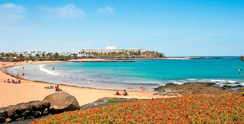 BLUE SEA COSTA BASTIAN – Teguise